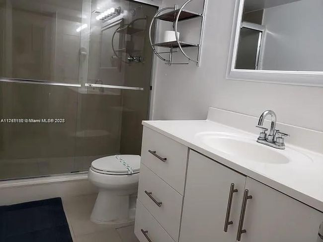 APT-1216 - 19370 Collins Ave, Condo with 3 bedrooms, 2 bathrooms and null parking in Sunny Isles Beach FL | Image 13
