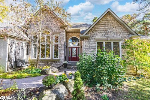 11 Bunker Pl, Oro-Medonte, ON, L0L2L0 | Card Image