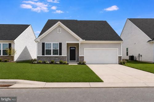 876 Virdin Dr, SMYRNA, DE, 19977-4584 | Card Image