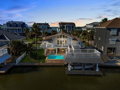 3423 Christmas Tree Point Rd, Galveston, TX, 77554 | Card Image