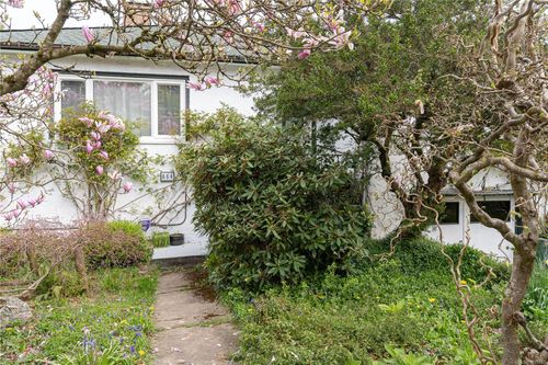 864 Selkirk Ave, Esquimalt, BC, V9A2T8 | Card Image