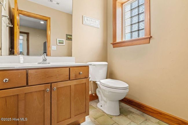 9706 S Old Oregon Inlet Rd, House other with 4 bedrooms, 5 bathrooms and null parking in Nags Head NC | Image 32