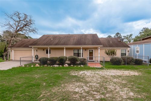 72 Oak Hill Dr, Huntsville, TX, 77320-1718 | Card Image