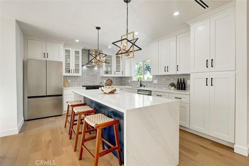 6854 Atoll Avenue, North Hollywood, CA, 91605 | Card Image