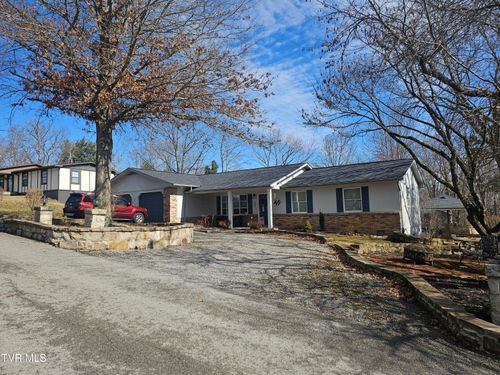 305 Apple Dr Se, Wise, VA, 24293-5315 | Card Image