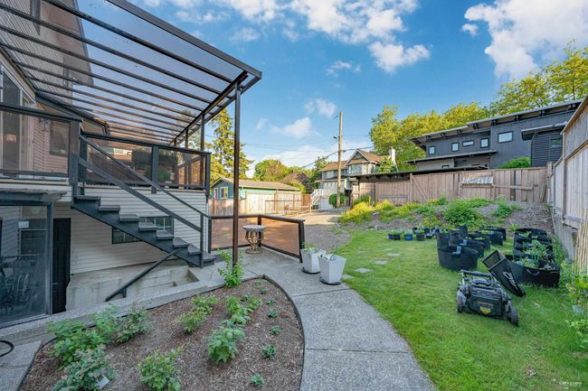 1288 W 27th Avenue, House other with 9 bedrooms, 5 bathrooms and 4 parking in Vancouver BC | Image 31