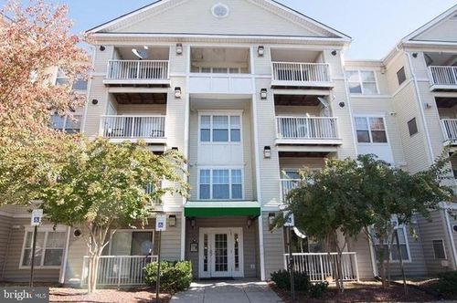 106-14200 Farnsworth Ln, UPPER MARLBORO, MD, 20772-6956 | Card Image