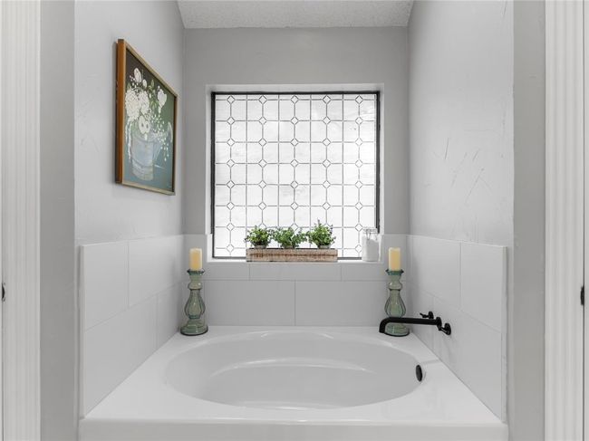 New soaking tub | Image 19