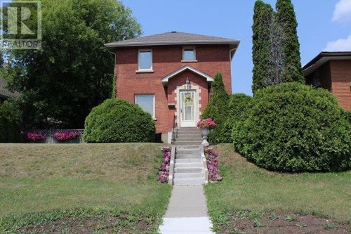 310 Algoma St N, Thunder Bay, ON, P7A5A9 | Card Image