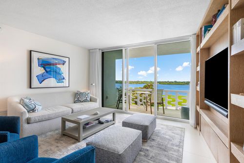 apt-417-2760 S Ocean Blvd, Palm Beach, FL, 33480-5577 | Card Image