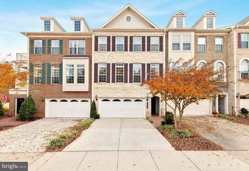 8022 Turtle Creek Circle, GAINESVILLE, VA, 20155 | Card Image