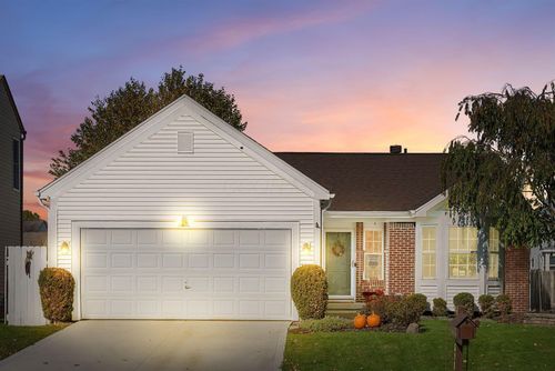 8582 Old Ivory Way, Blacklick, OH, 43004-8165 | Card Image