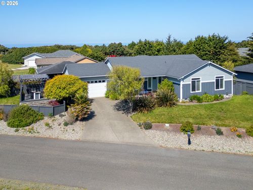 3220 Natalie Way, Bandon, OR, 97411-8829 | Card Image