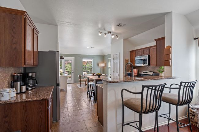 10304 Lone Pine Ln, House other with 3 bedrooms, 2 bathrooms and 4 parking in Austin TX | Image 6