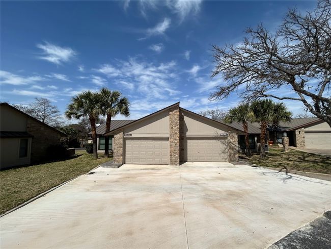 Driveway, Unit #7 on the right. | Image 15