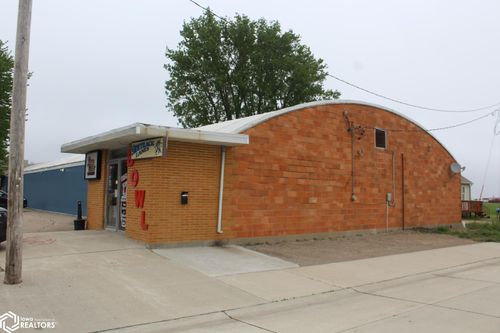 411 Main Avenue N, Britt, IA, 50423 | Card Image