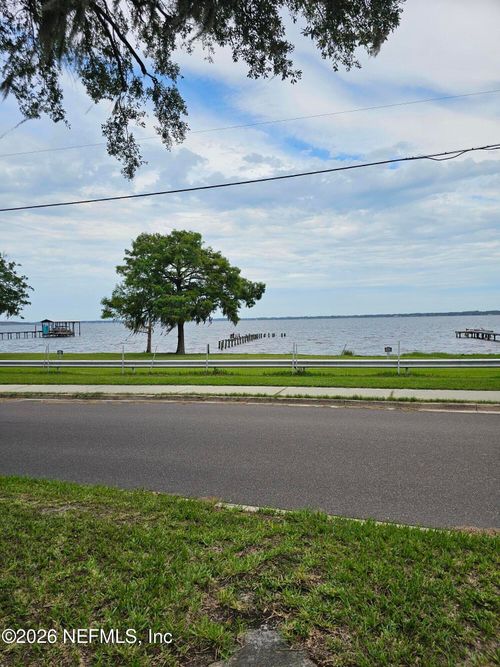 514 River Rd, Orange Park, FL, 32073-3138 | Card Image