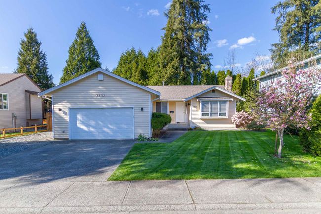22715 Balabanian Circle, House other with 3 bedrooms, 2 bathrooms and 8 parking in Maple Ridge BC | Image 22