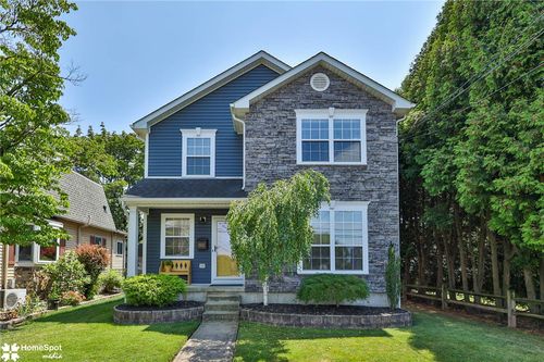 320 High Street, Hellertown Boro, PA, 18055 | Card Image