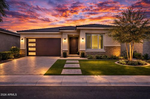 2831 E Los Gatos Dr, Phoenix, AZ, 85050-8271 | Card Image