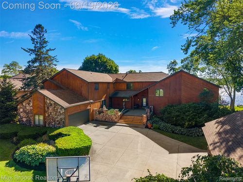 2267 Shankin Dr, Wolverine Lake, MI, 48390-2456 | Card Image