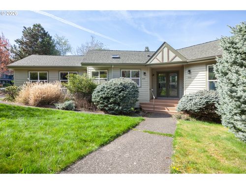 556 Forestview Dr, Hood River, OR, 97031-7742 | Card Image