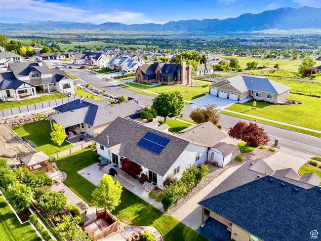 1092 470, House other with 5 bedrooms, 3 bathrooms and 2 parking in Providence UT | Image 30