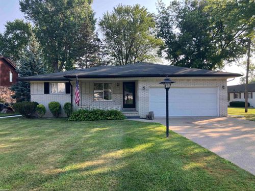 32845 Sutton Rd, Chesterfield, MI, 48047-3372 | Card Image