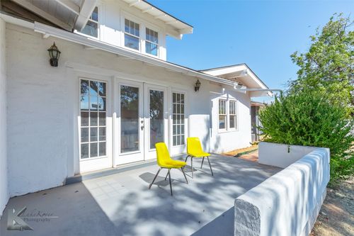 48 N Central Ave, Hamlin, TX, 79520-4022 | Card Image