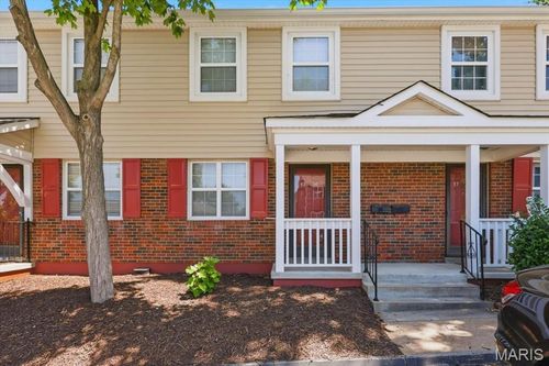 1736 Redbird Cv, Saint Louis, MO, 63144-1610 | Card Image