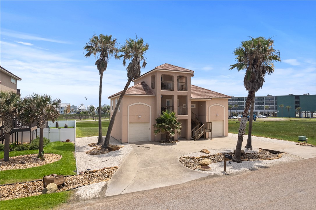 Mariners Dr, Port Aransas, TX 78373