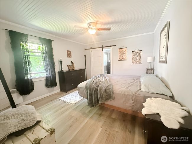 Master Bedroom | Image 9