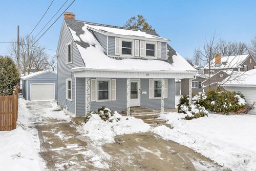 2410 Liberty Place, Manitowoc, WI, 54220 | Card Image