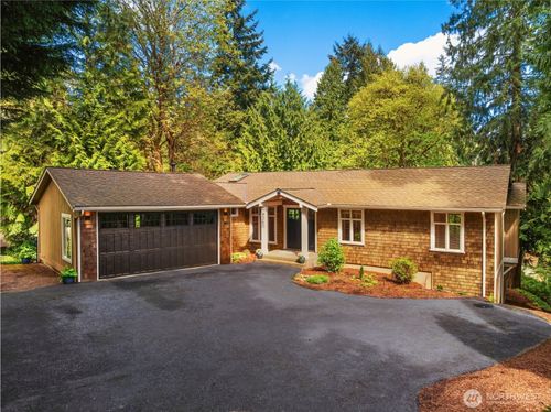 9360 Se 68th St, Mercer Island, WA, 98040-5138 | Card Image