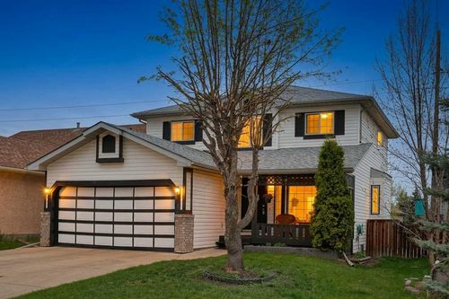 84 Shawbrooke Cir Sw, Calgary, AB, T2Y3A1 | Card Image