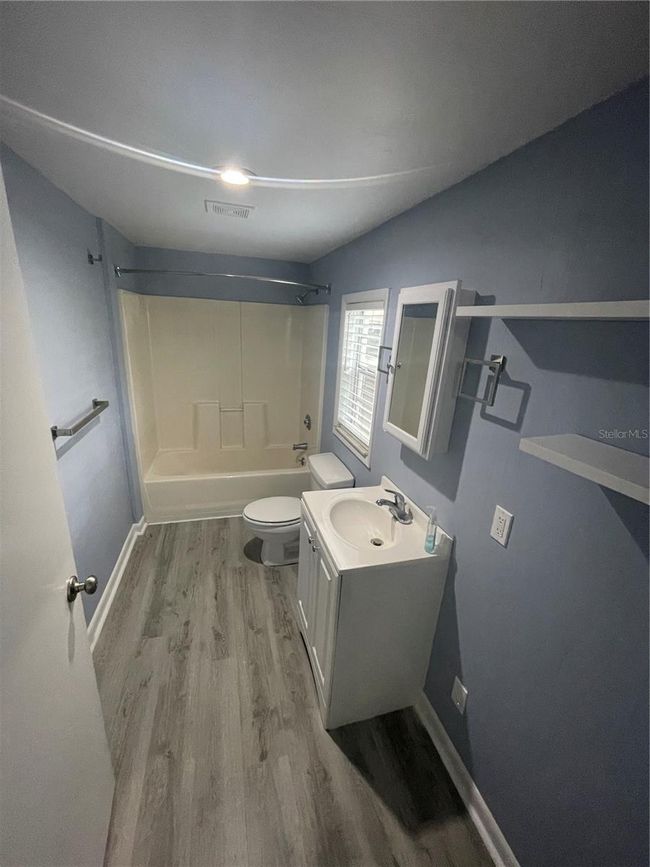 231 Sw 5 Th St, House other with 3 bedrooms, 2 bathrooms and null parking in GAINESVILLE FL | Image 9