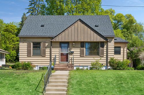 1041 36th Ave Ne, Minneapolis, MN, 55418-1363 | Card Image