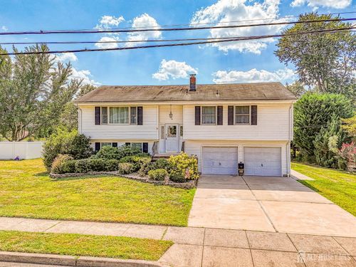 10 Janet Ct, Milltown, NJ, 08850-1208 | Card Image