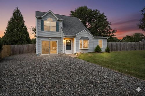 3426 Hollow Pond Rd, Hayes, VA, 23072-3012 | Card Image