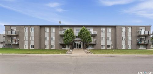 26-2 Summers Pl, Saskatoon, SK, S7H3W4 | Card Image
