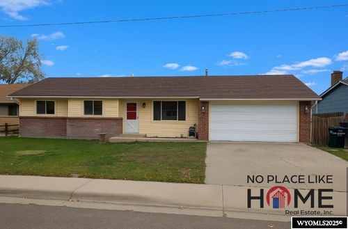 154 Fort Laramie, Glenrock, WY, 82637-5143 | Card Image