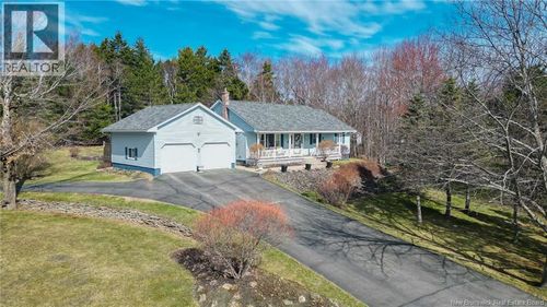 39 Cedar Ridge Dr, Douglas, NB, E3G7X2 | Card Image