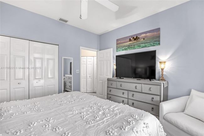 APT-13 - 6121 Se Landing Way, Condo with 3 bedrooms, 2 bathrooms and null parking in Stuart FL | Image 35