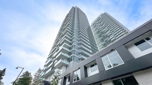 1508-13778 100 Ave, Surrey, BC, V3T0V3 | Card Image