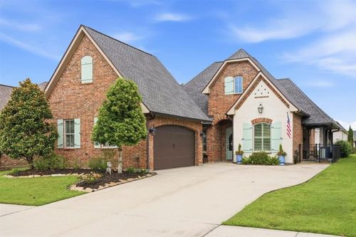 5830 Willow Breeze Dr, Lake Charles, LA, 70605-3144 | Card Image