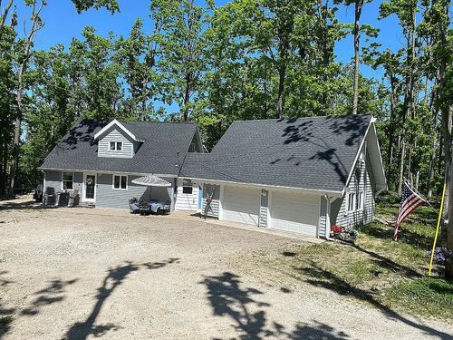 626 Sunshine Ln, Gaylord, MI, 49735-8578 | Card Image