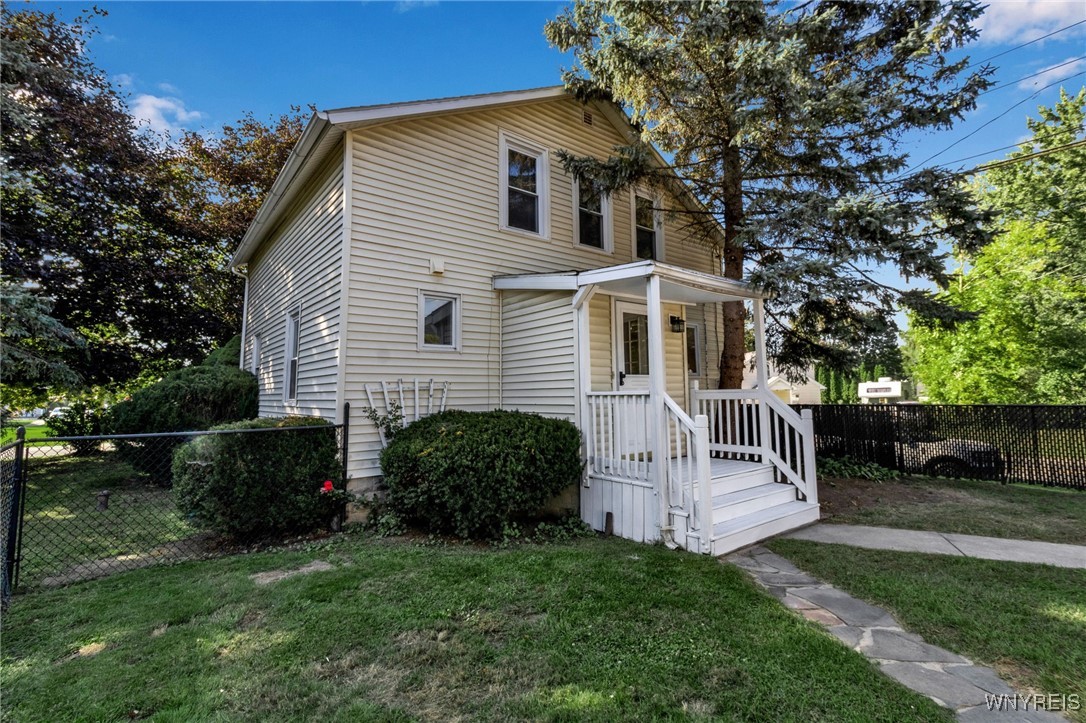 Stahley Rd, East Amherst, NY 14051