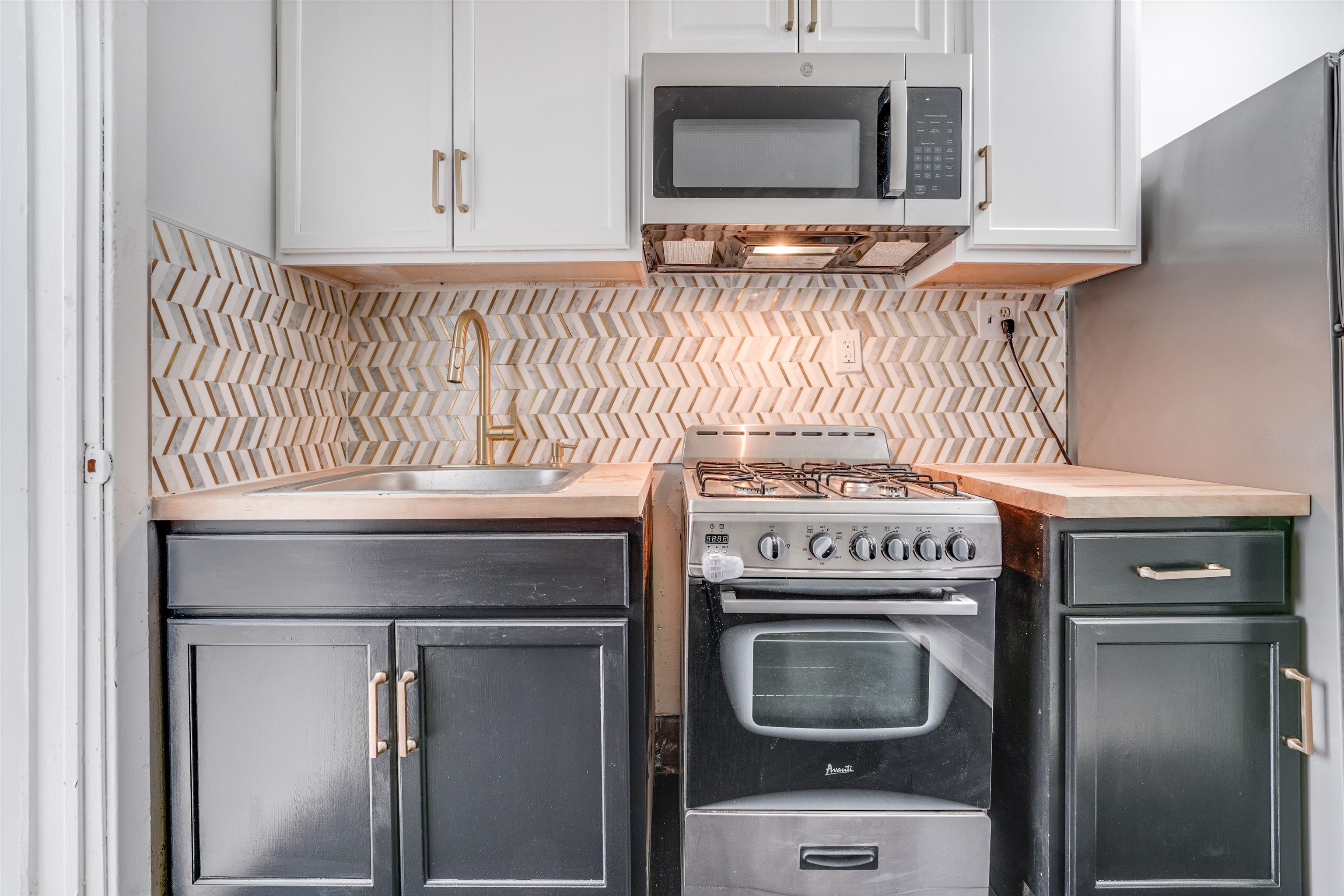 Residential Lease in JC, Journal Square 3