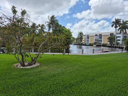 apt-102-3010 Ne 16th Ave, Oakland Park, FL, 33334-5233 | Card Image