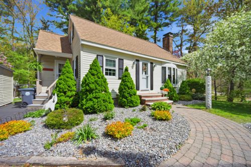 84 Woodridge Rd, East Hampstead, NH, 03826-2405 | Card Image